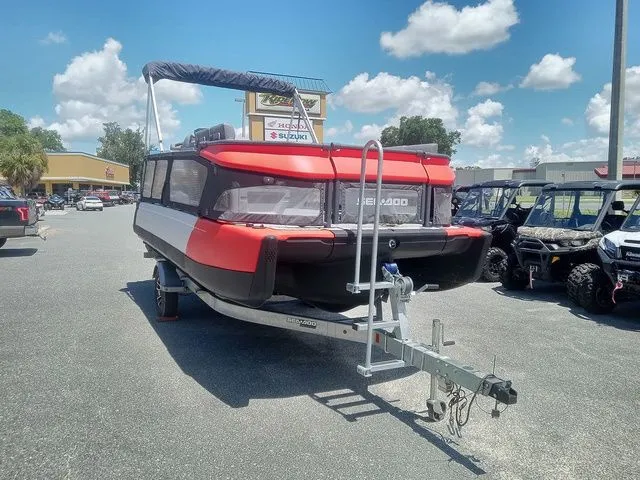 Slide: The Image of Sea-Doo Switch® 19 - 170 hp 2024 - 5