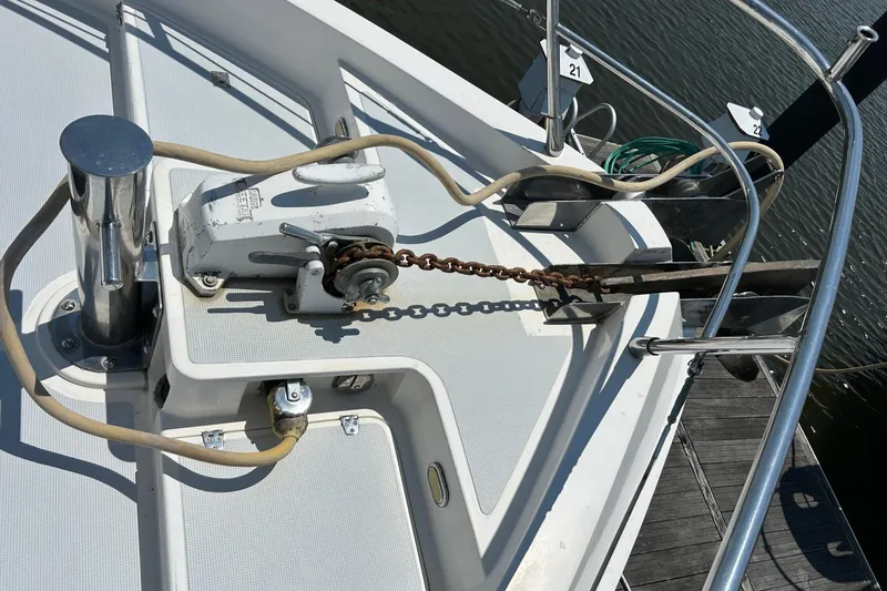 Slide: The Image of Bow of 1999 Selene 43 yacht with anchor chain and winch system. - 17