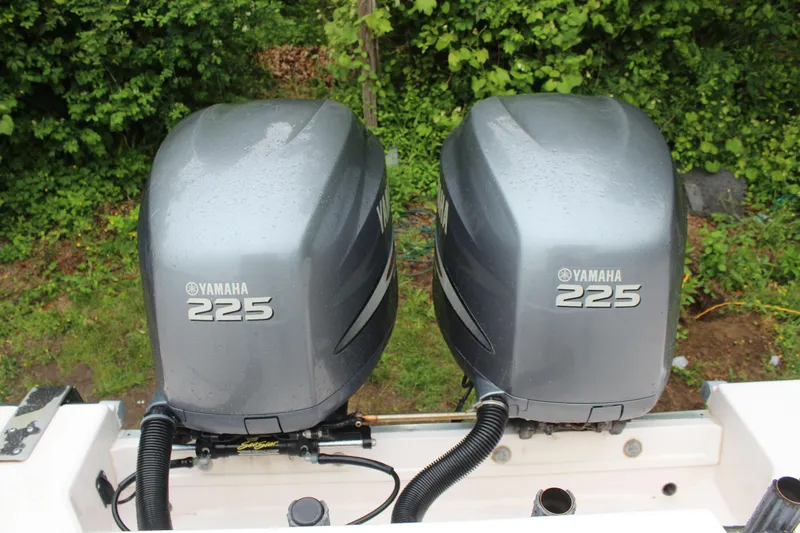 Slide: The Image of Yamaha Engines - 17