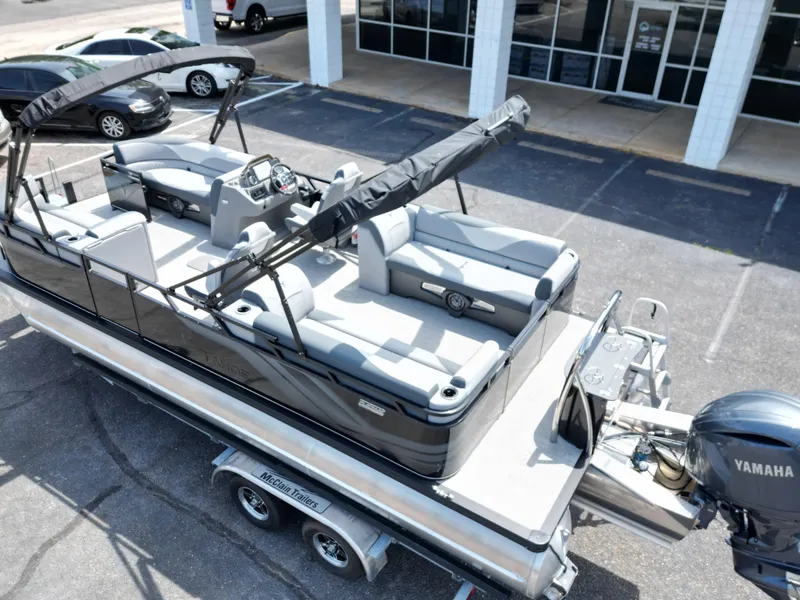 Slide: The Image of Tahoe SPT85 QL23T 2025 - 9