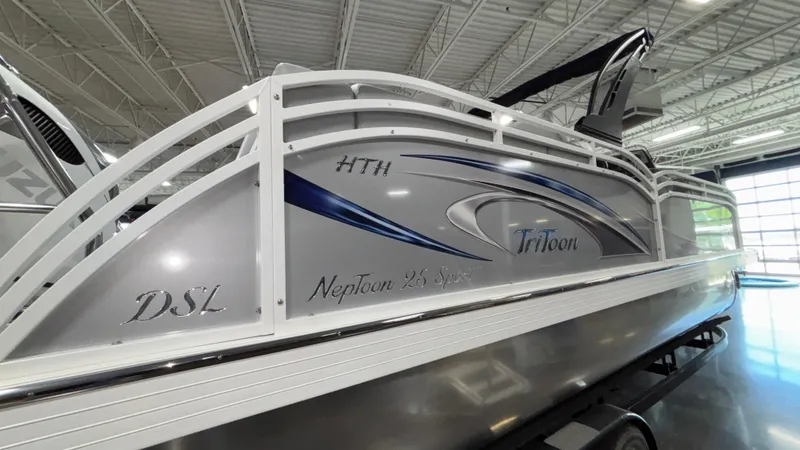 Slide: The Image of JC Manufacturing Neptoon 25TT Sport 2025 - 50