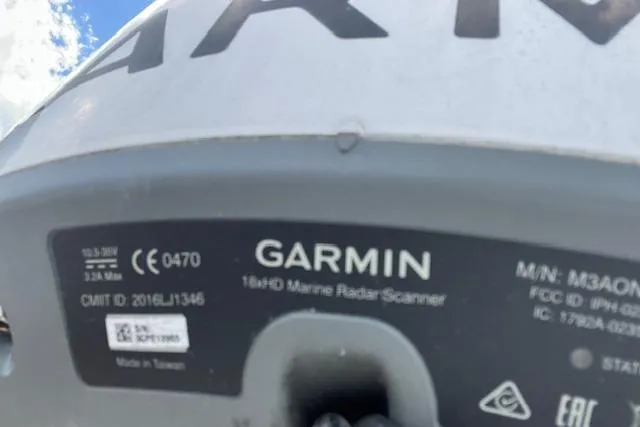 Slide: The Image of Garmin marine radar scanner on a 2016 Eastern 27 Islander boat. - 42