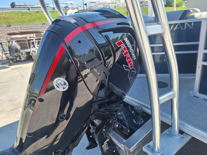 Slide: The Image of 2024 Sylvan Mirage Cruise 8520 CLZ DH with Mercury Pro outboard motor. - 5