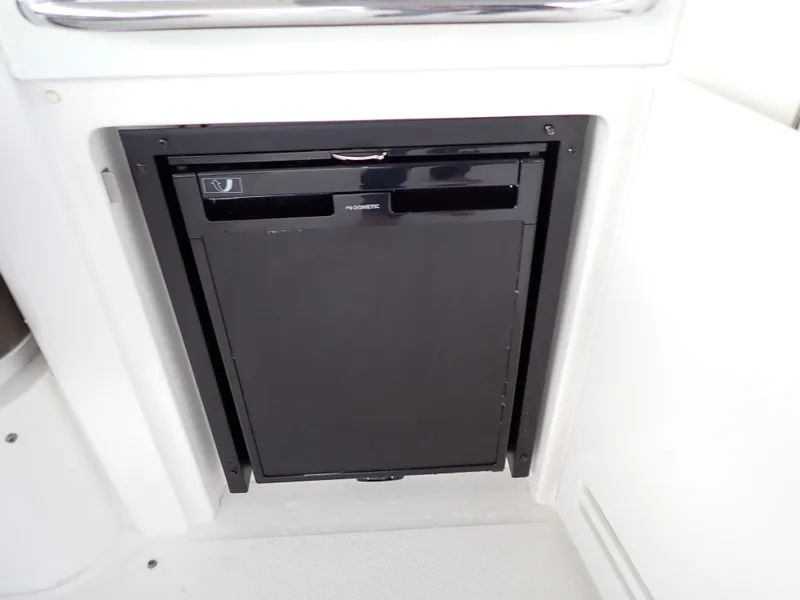 Slide: The Image of Sea Ray 510 Fly 2015 - 103