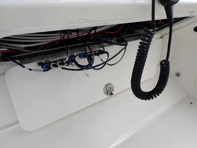 Slide: The Image of Sea Ray 510 Fly 2015 - 115