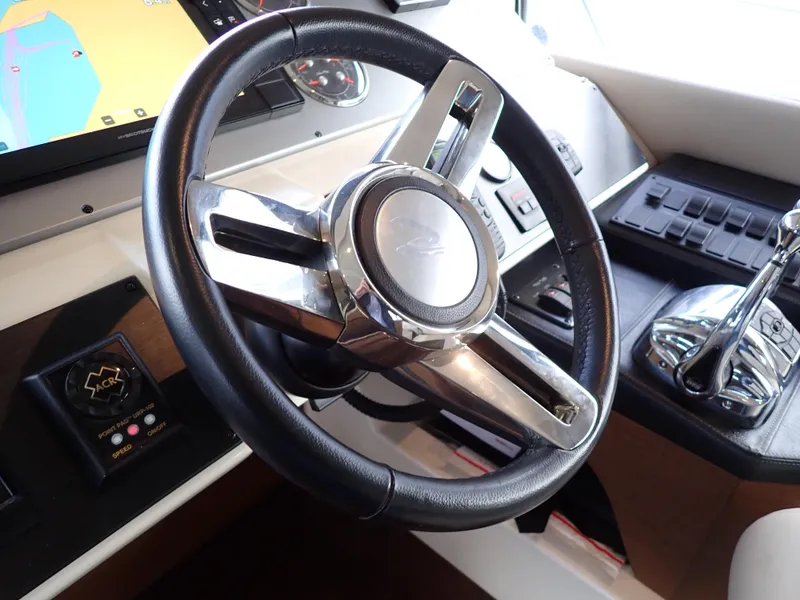 Slide: The Image of Sea Ray 510 Fly 2015 - 145