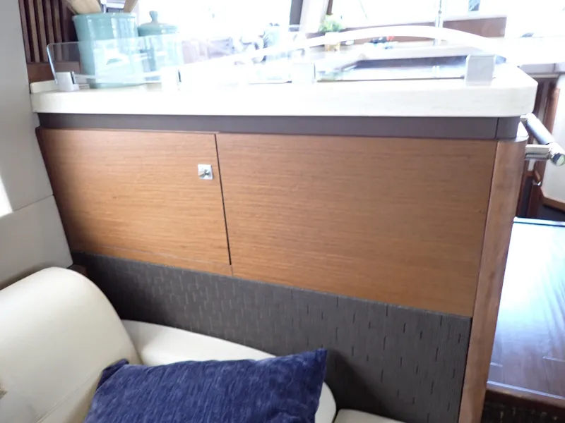 Slide: The Image of Sea Ray 510 Fly 2015 - 184