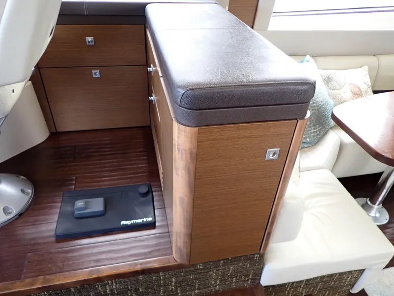 Slide: The Image of Sea Ray 510 Fly 2015 - 186