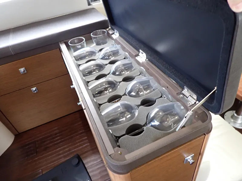 Slide: The Image of Sea Ray 510 Fly 2015 - 205