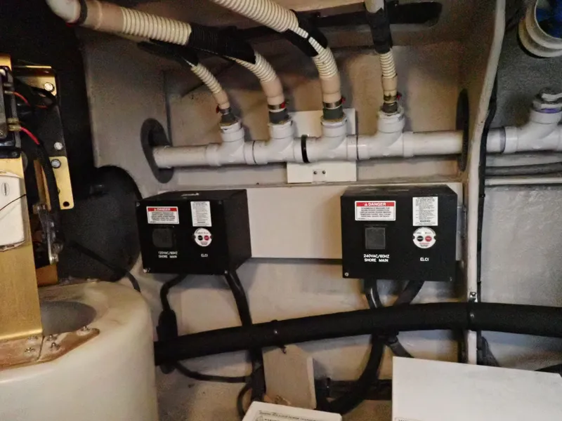 Slide: The Image of Sea Ray 510 Fly 2015 - 268