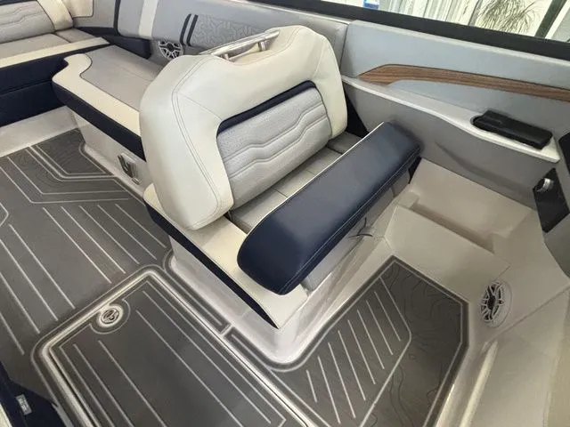 Slide: The Image of Regal LS9 2025 - 14