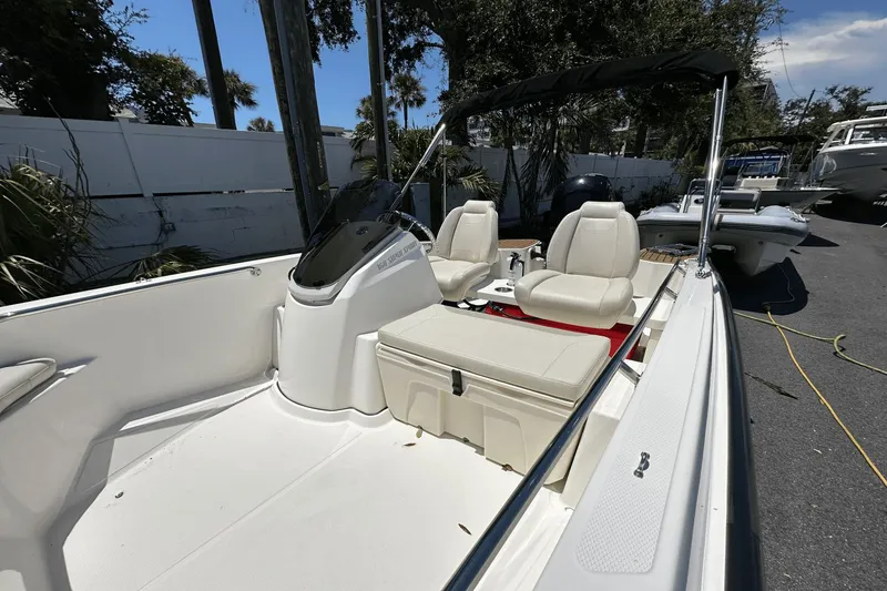 Slide: The Image of Boston Whaler 160 Super Sport 2024 - 4