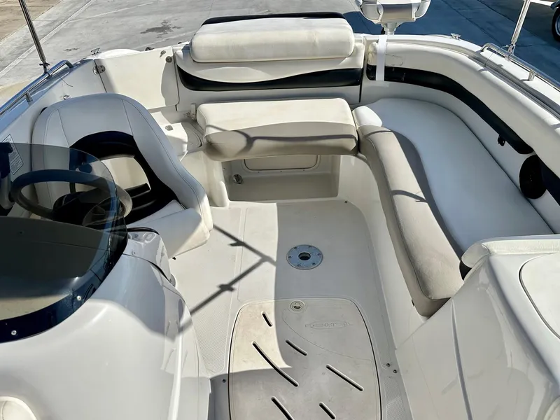 Slide: The Image of Tahoe 195 I/O 2007 - 10