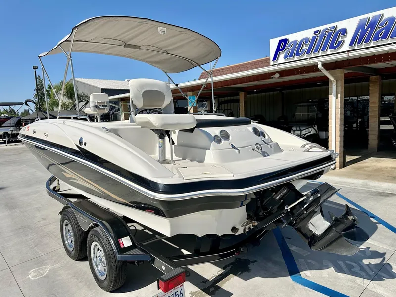 Slide: The Image of Tahoe 195 I/O 2007 - 7