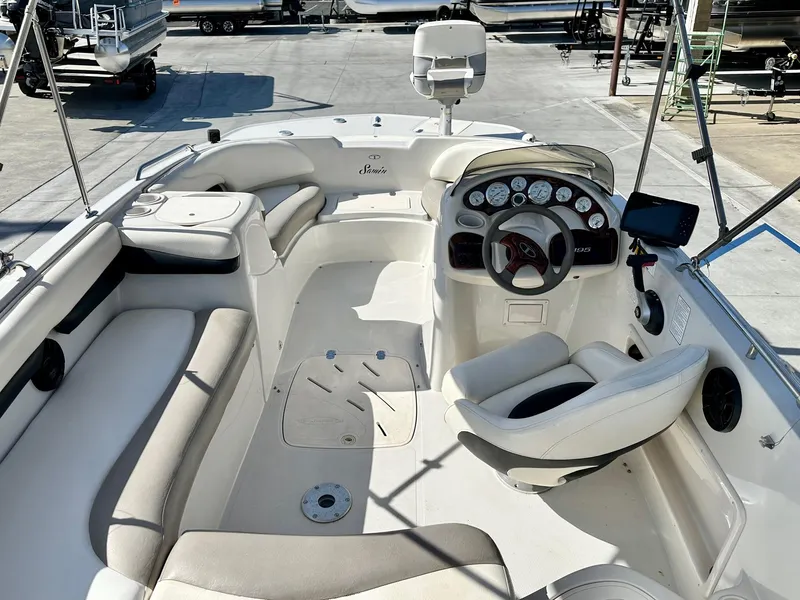 Slide: The Image of Tahoe 195 I/O 2007 - 8