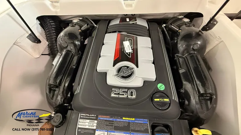 Slide: The Image of Bayliner D22I 2025 - 11