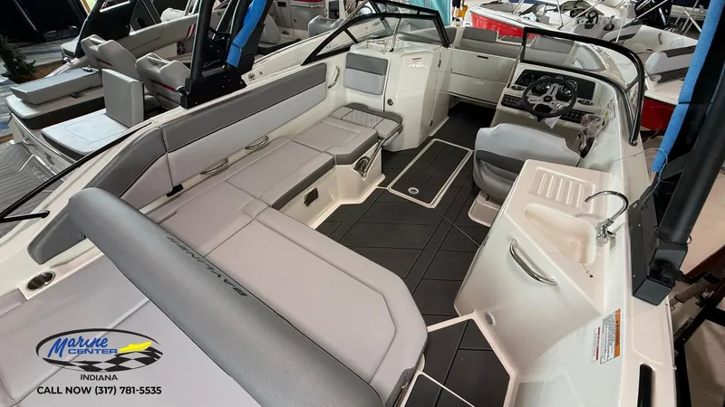 Slide: The Image of Bayliner D22I 2025 - 18