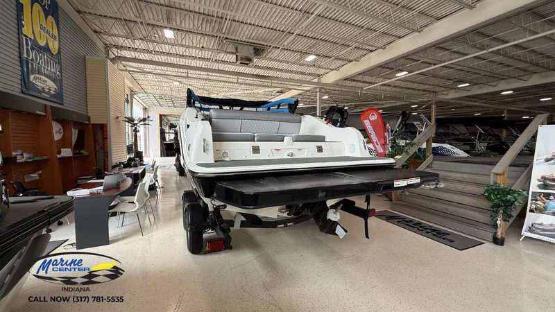 Slide: The Image of Bayliner D22I 2025 - 6