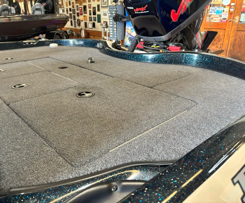 Slide: The Image of Ranger 519VX 2006 - 16