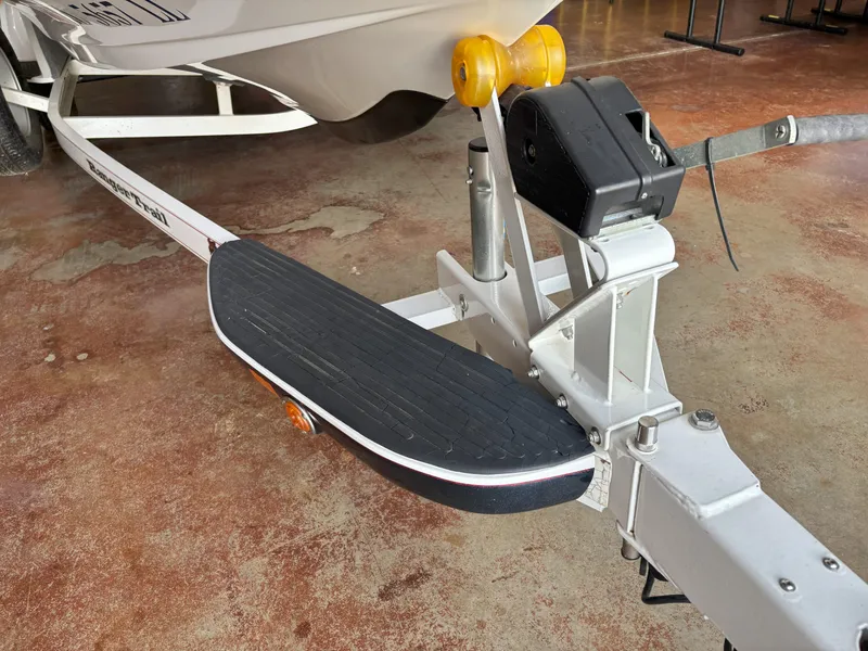 Slide: The Image of Ranger 519VX 2006 - 19