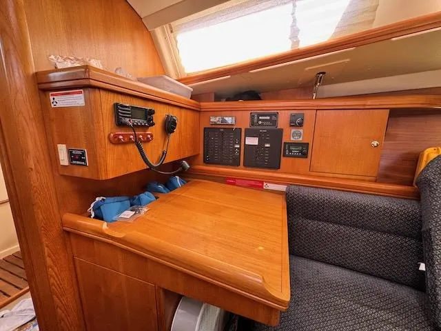 Slide: The Image of Hunter 36 2005 - 20