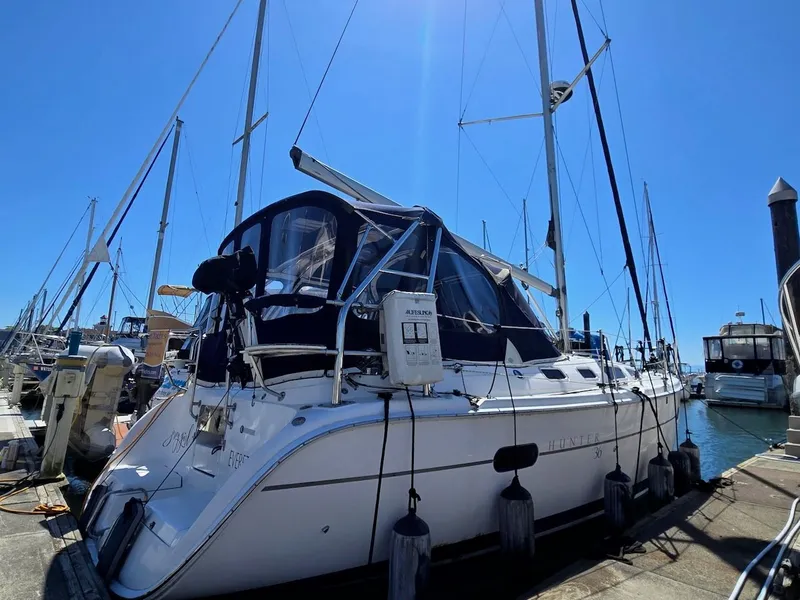 Slide: The Image of Hunter 36 2005 - 24