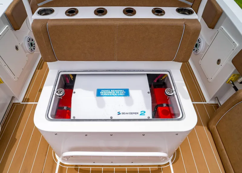 Slide: The Image of Sea Hunt Gamefish 30 Coffin Box 2024 - 13