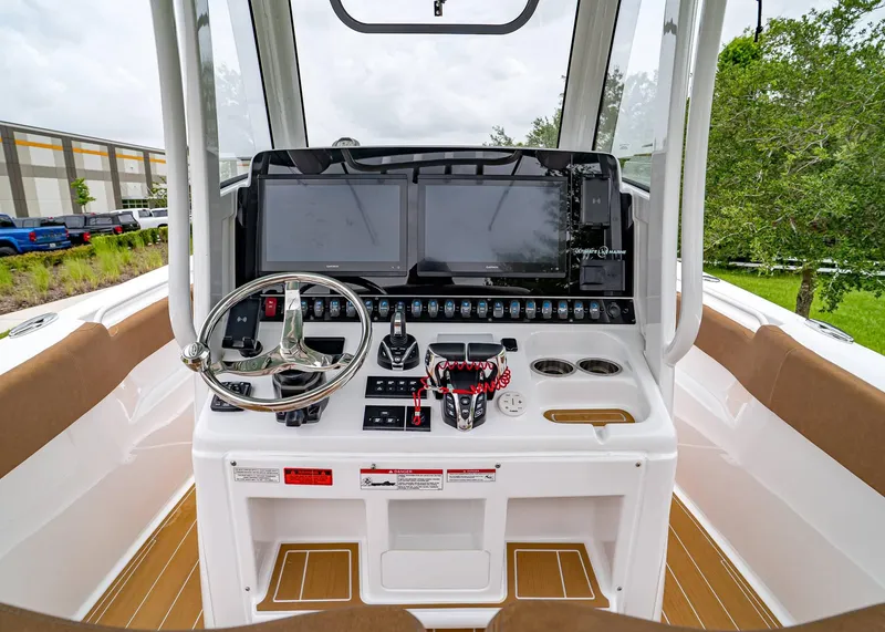 Slide: The Image of Sea Hunt Gamefish 30 Coffin Box 2024 - 15