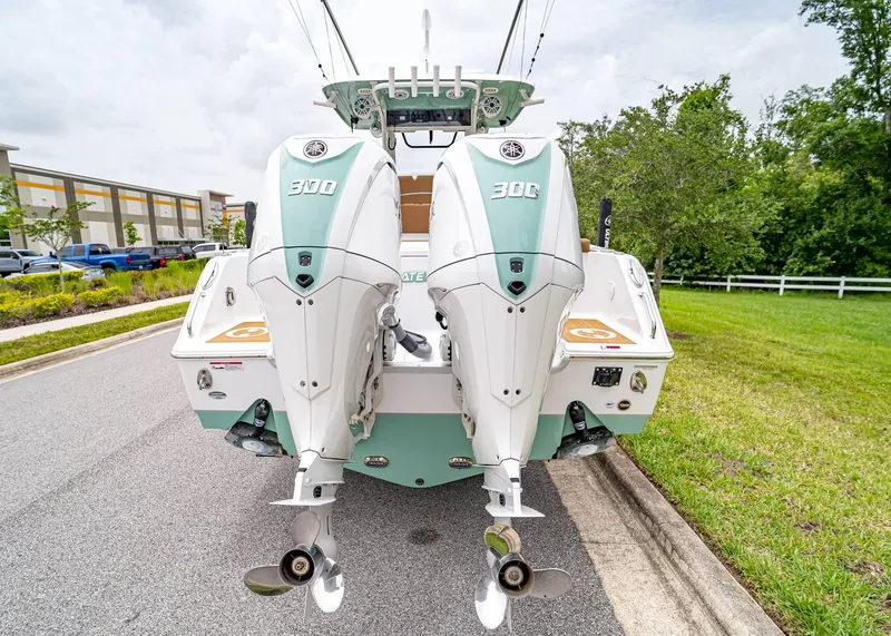 Slide: The Image of Sea Hunt Gamefish 30 Coffin Box 2024 - 5