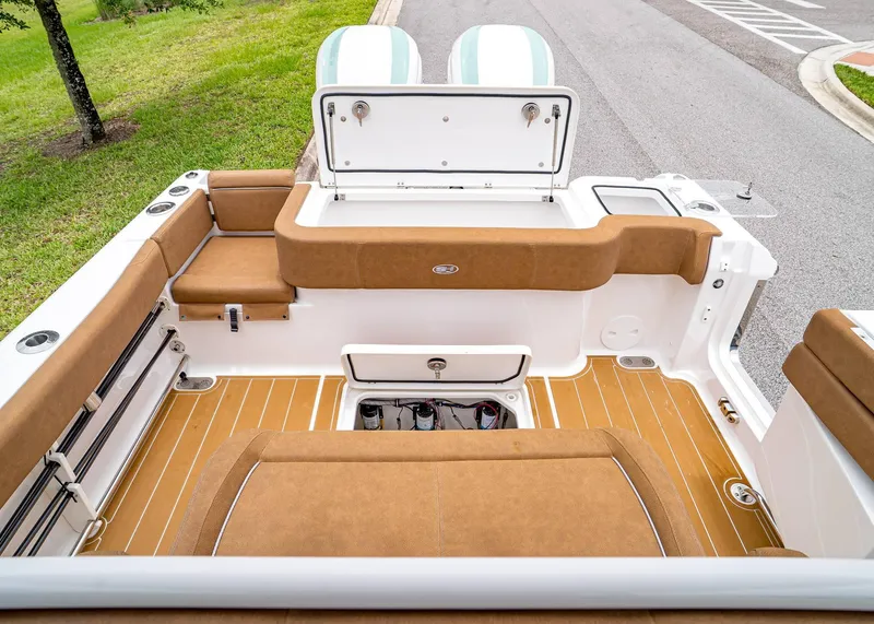 Slide: The Image of Sea Hunt Gamefish 30 Coffin Box 2024 - 7