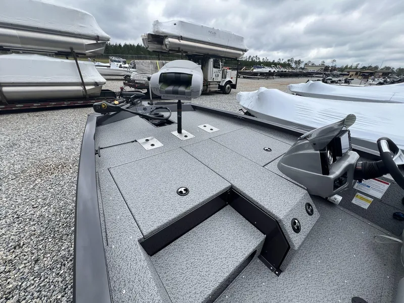 Slide: The Image of G3 Sportsman 1710 2025 - 4