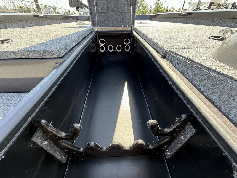 Slide: The Image of G3 Sportsman 1810 2025 - 8