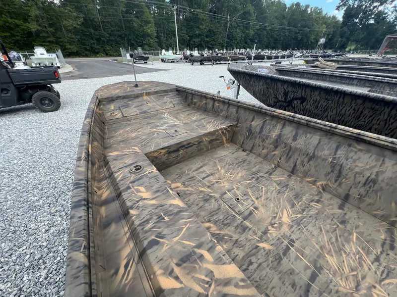 Slide: The Image of G3 Gator Tough 15 DK 2025 - 8