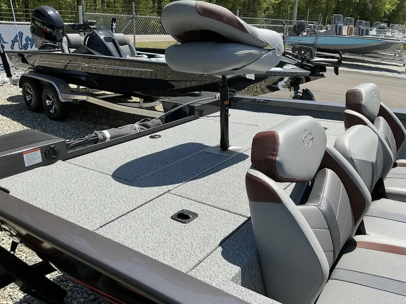 Slide: The Image of G3 Sportsman 1810 PFX 2025 - 11