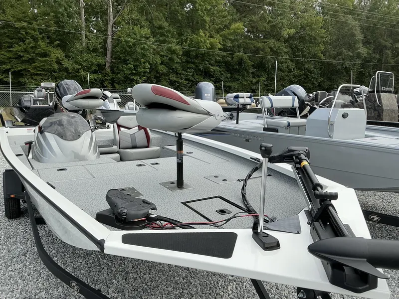 Slide: The Image of G3 Sportsman 1810 PFX 2025 - 10