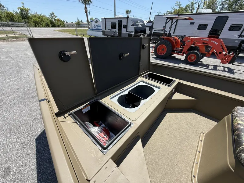 Slide: The Image of G3 Gator Tough 17 CC 2025 - 5