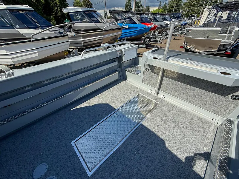 Slide: The Image of Hewescraft 240 Ocean Pro HT 2025 - 15