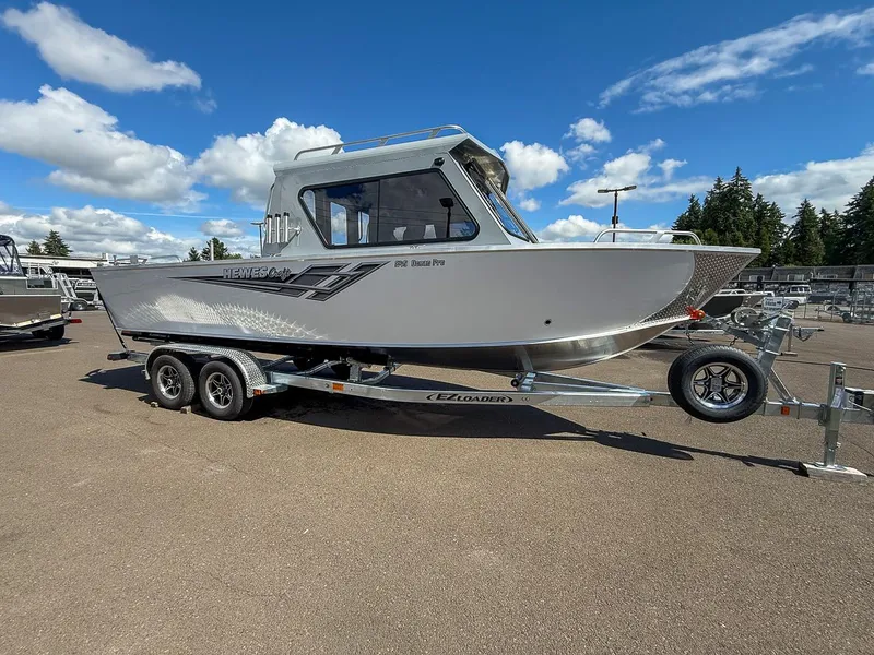 Slide: The Image of Hewescraft 240 Ocean Pro HT 2025 - 6