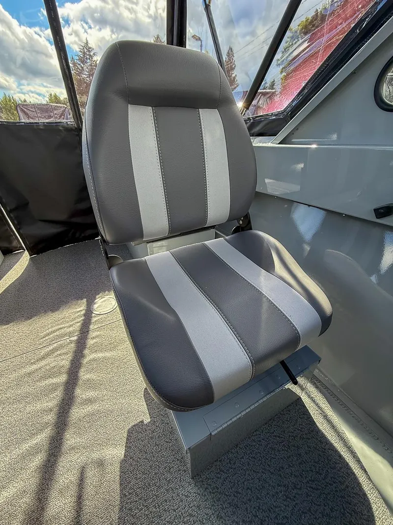Slide: The Image of Hewescraft 200 Sportsman 2025 - 10