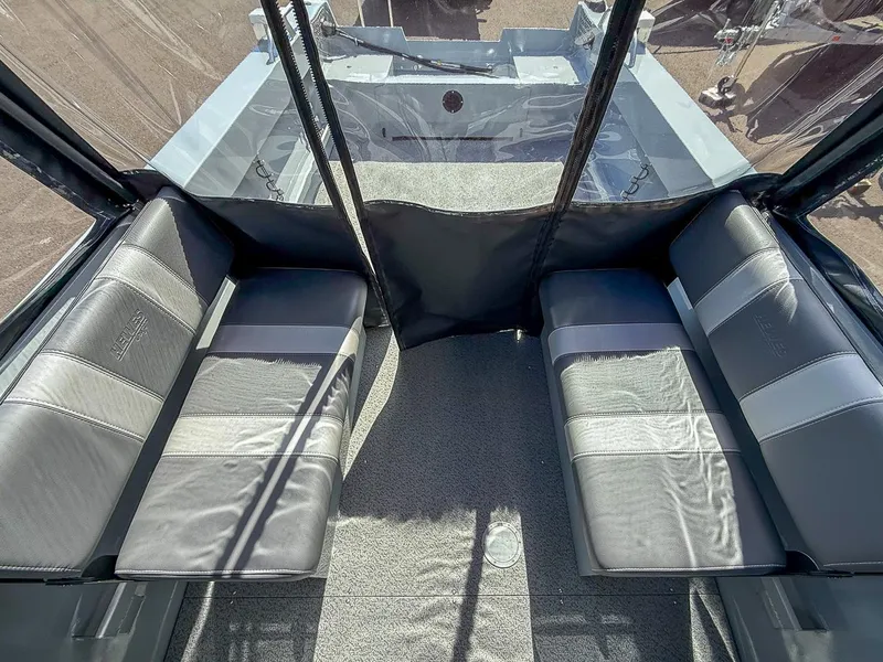 Slide: The Image of Hewescraft 200 Sportsman 2025 - 11