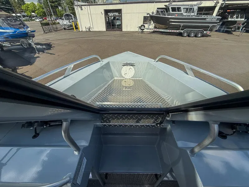 Slide: The Image of Hewescraft 200 Sportsman 2025 - 7