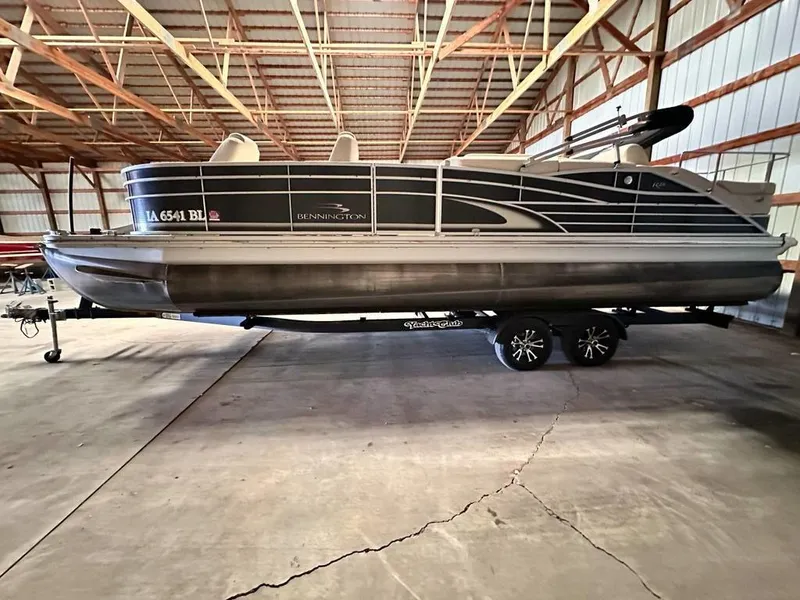 Slide: The Image of Bennington 2575 RCW I/O 2013 - 0