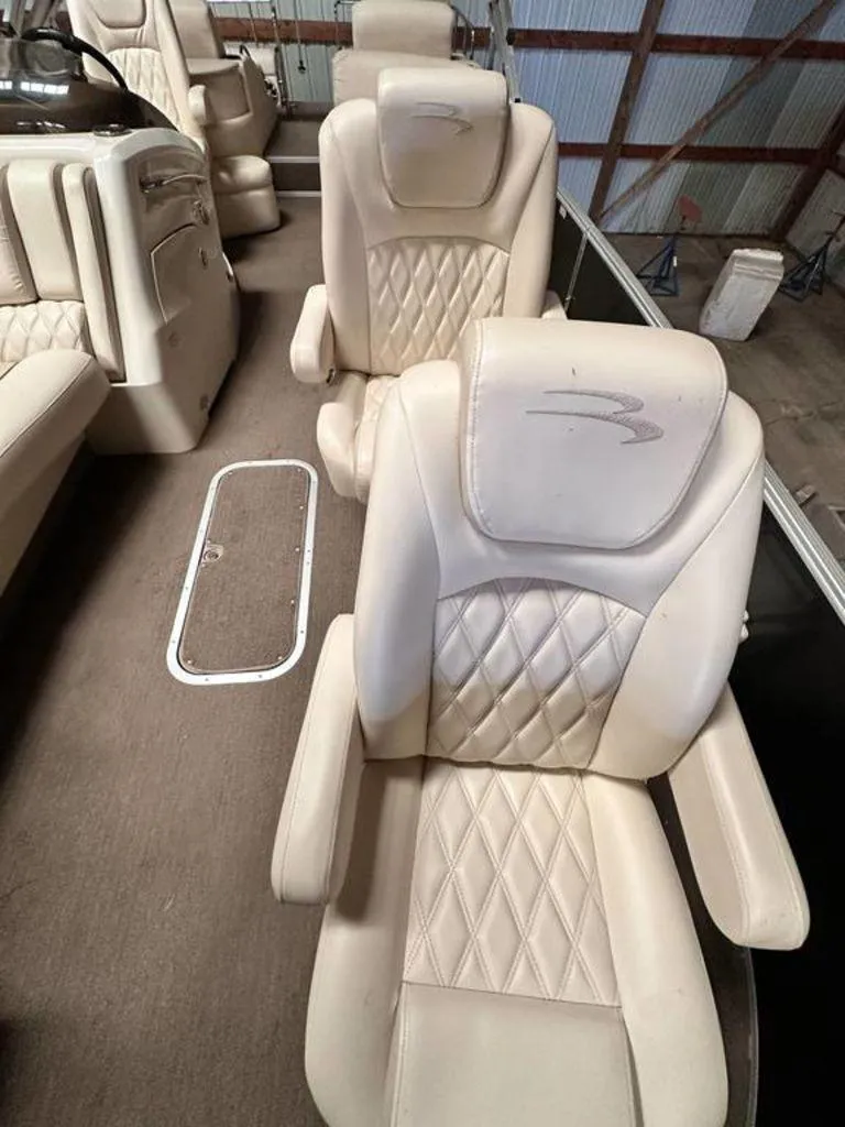 Slide: The Image of Bennington 2575 RCW I/O 2013 - 7