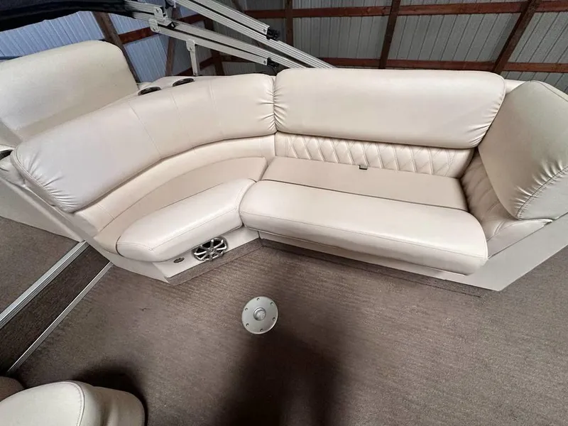 Slide: The Image of Bennington 2575 RCW I/O 2013 - 9