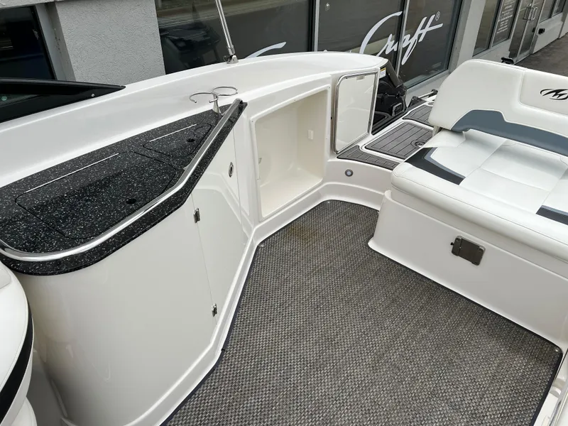 Slide: The Image of Monterey 264 FS 2014 - 21