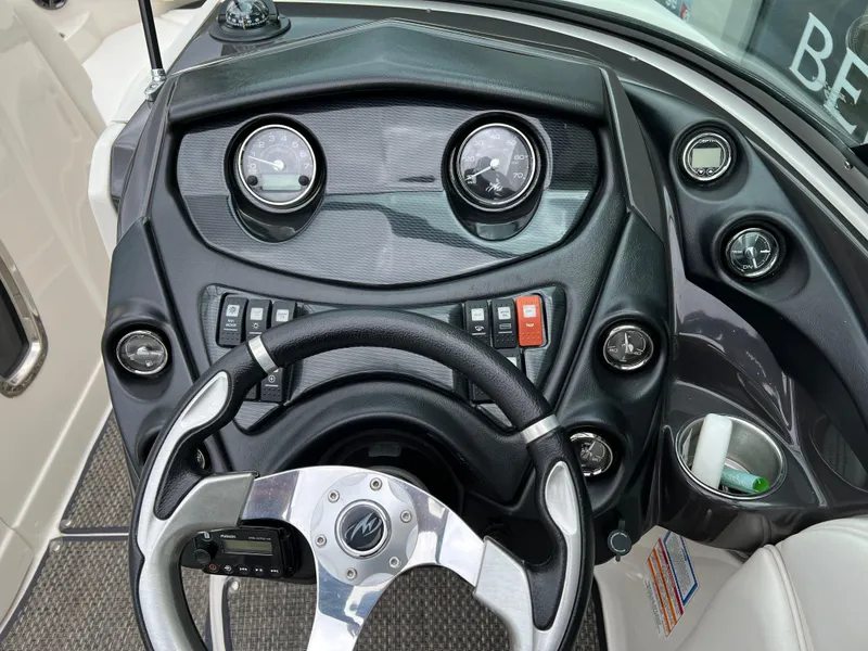 Slide: The Image of Monterey 264 FS 2014 - 23