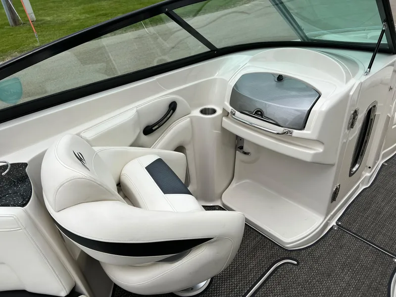 Slide: The Image of Monterey 264 FS 2014 - 29