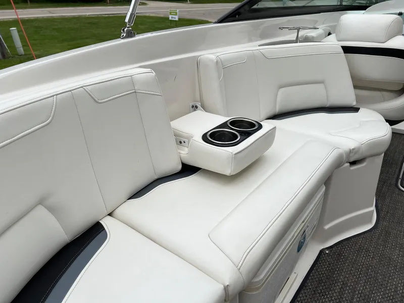 Slide: The Image of Monterey 264 FS 2014 - 47