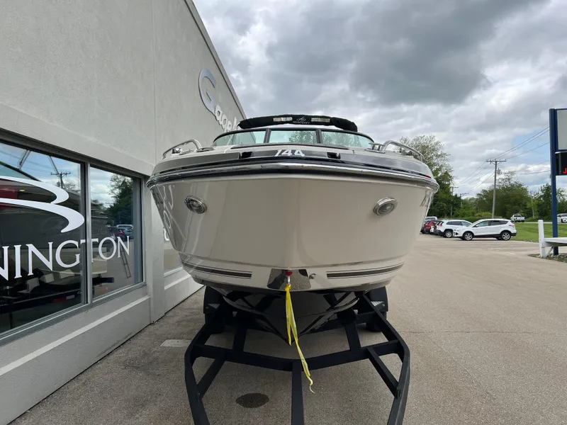 Slide: The Image of Monterey 264 FS 2014 - 7