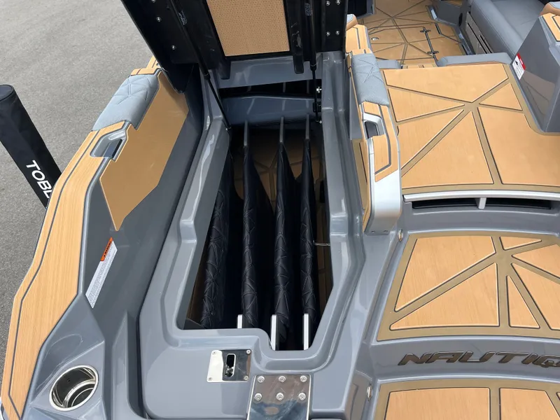 Slide: The Image of Nautique Paragon25 2026 - 26